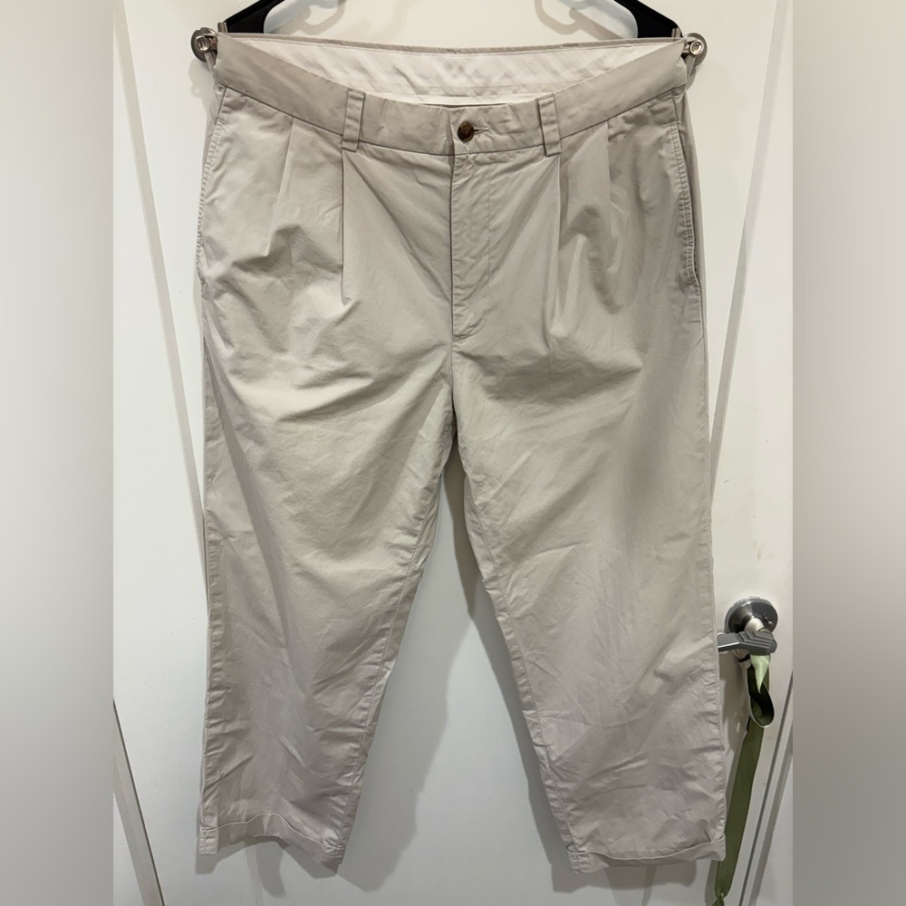 Vintage Brooks Brothers pleated khaki pants size 34x30